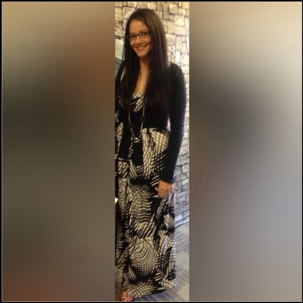 B Darlin Monochrome Patterned Halter Maxi Dress